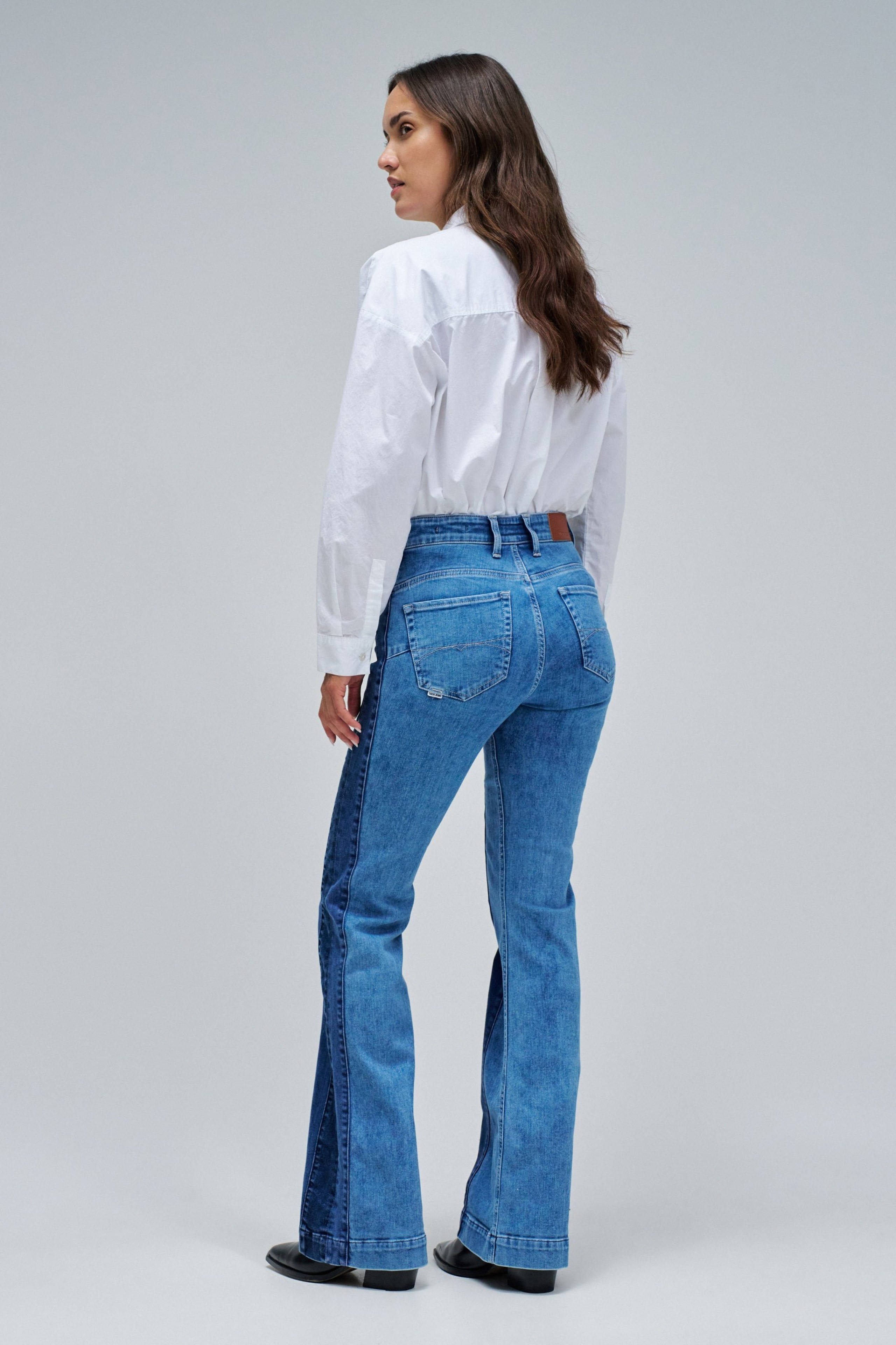 FAITH PUSH IN FLARE JEANS