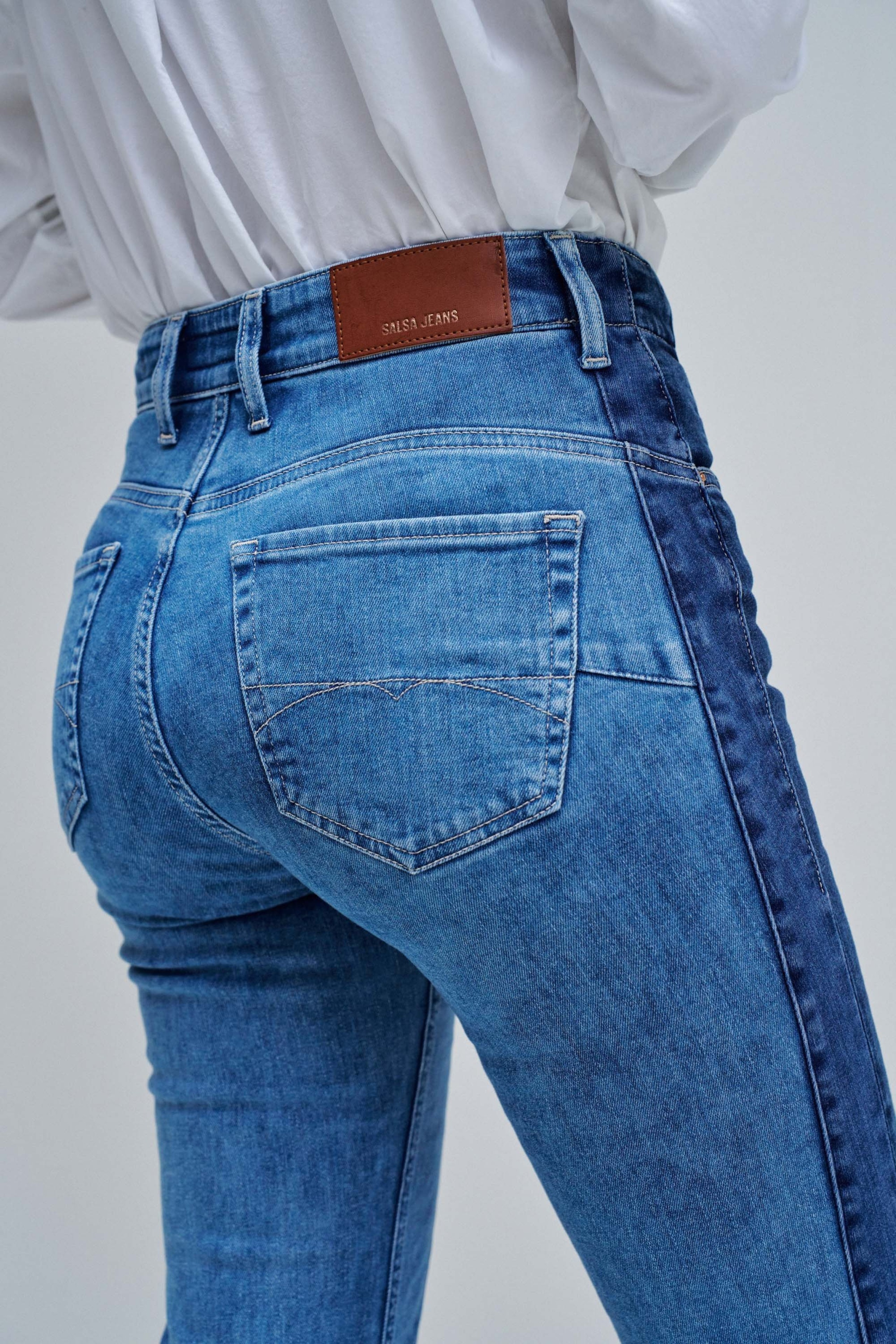 FAITH PUSH IN FLARE JEANS