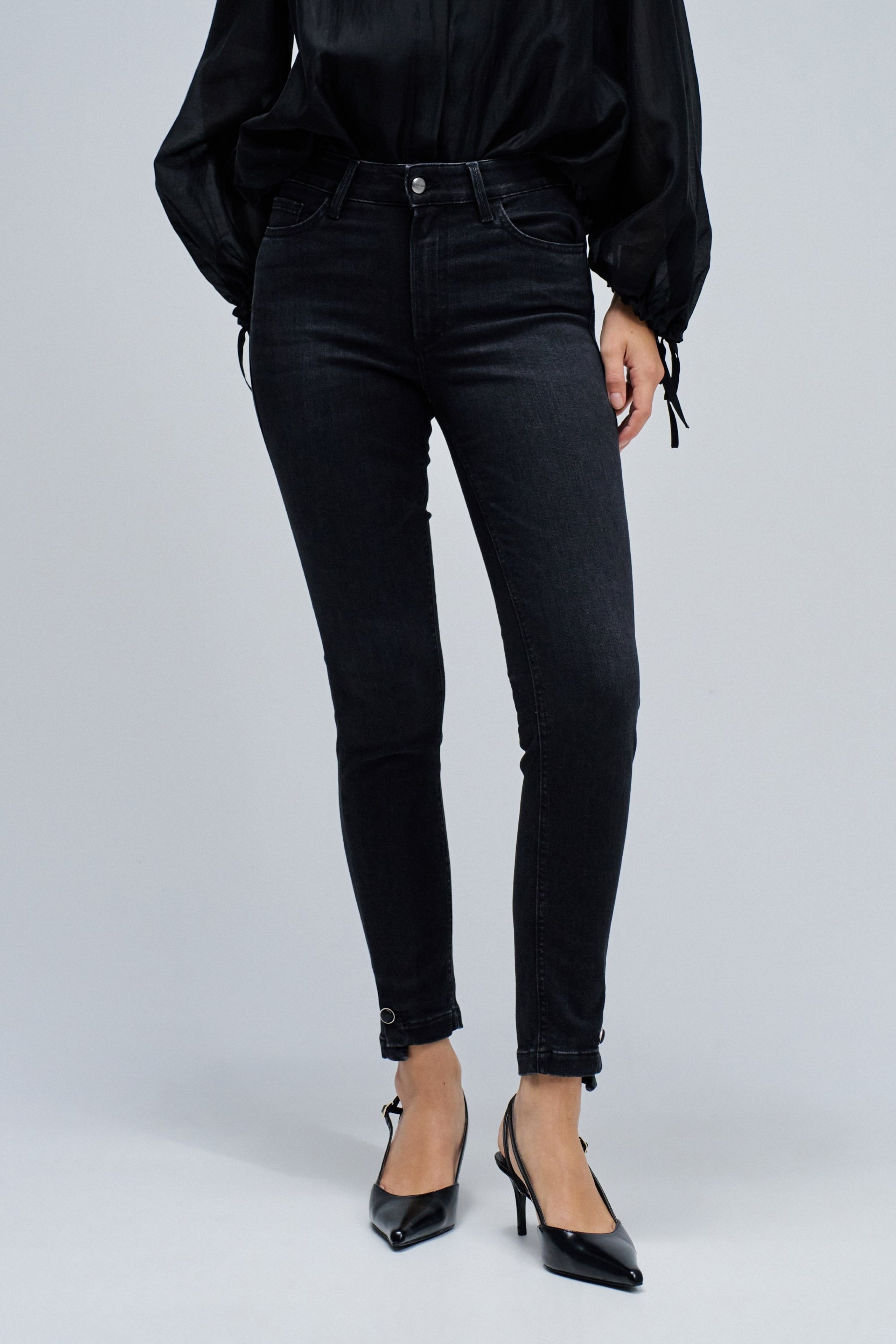 VAQUEROS DESTINY PUSH UP CROPPED SKINNY