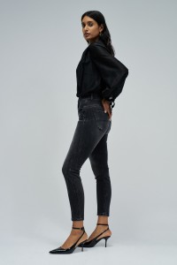 VAQUEROS FAITH CROPPED SKINNY