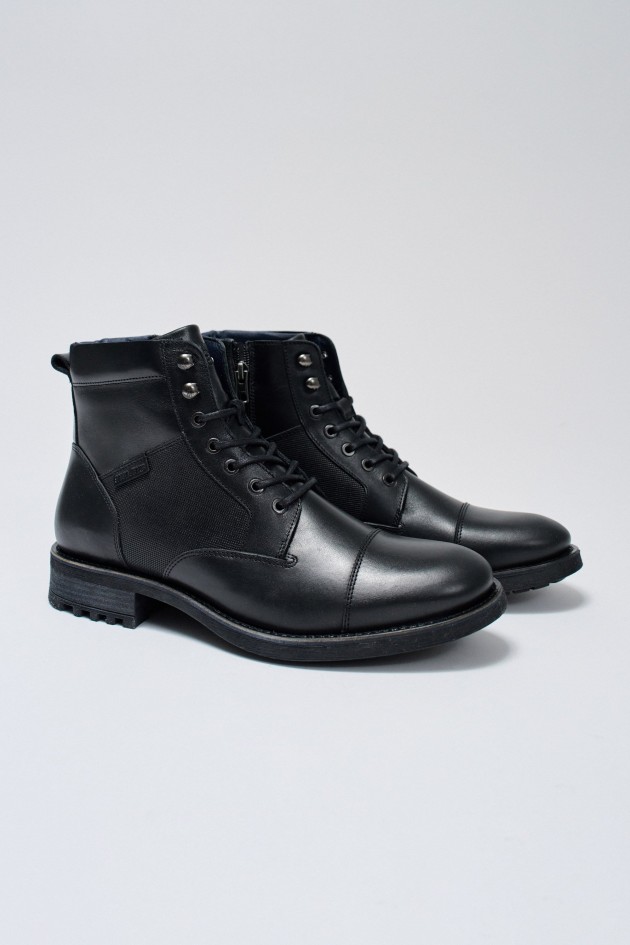 LEATHER LACE-UP BOOTS