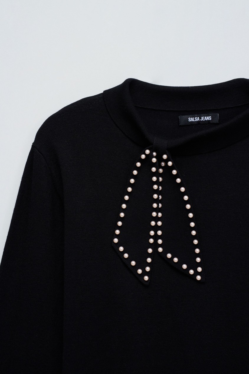 PULL EN MAILLE AVEC NOEUD