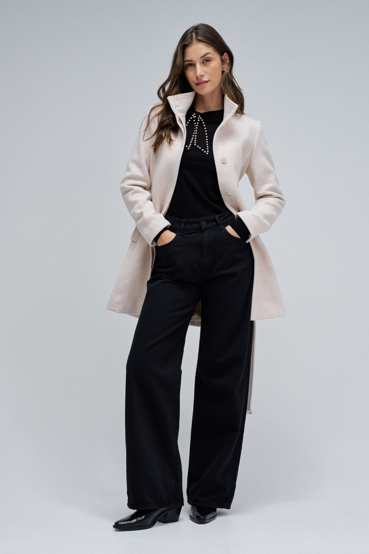 KNIT SWEATER WITH BOW