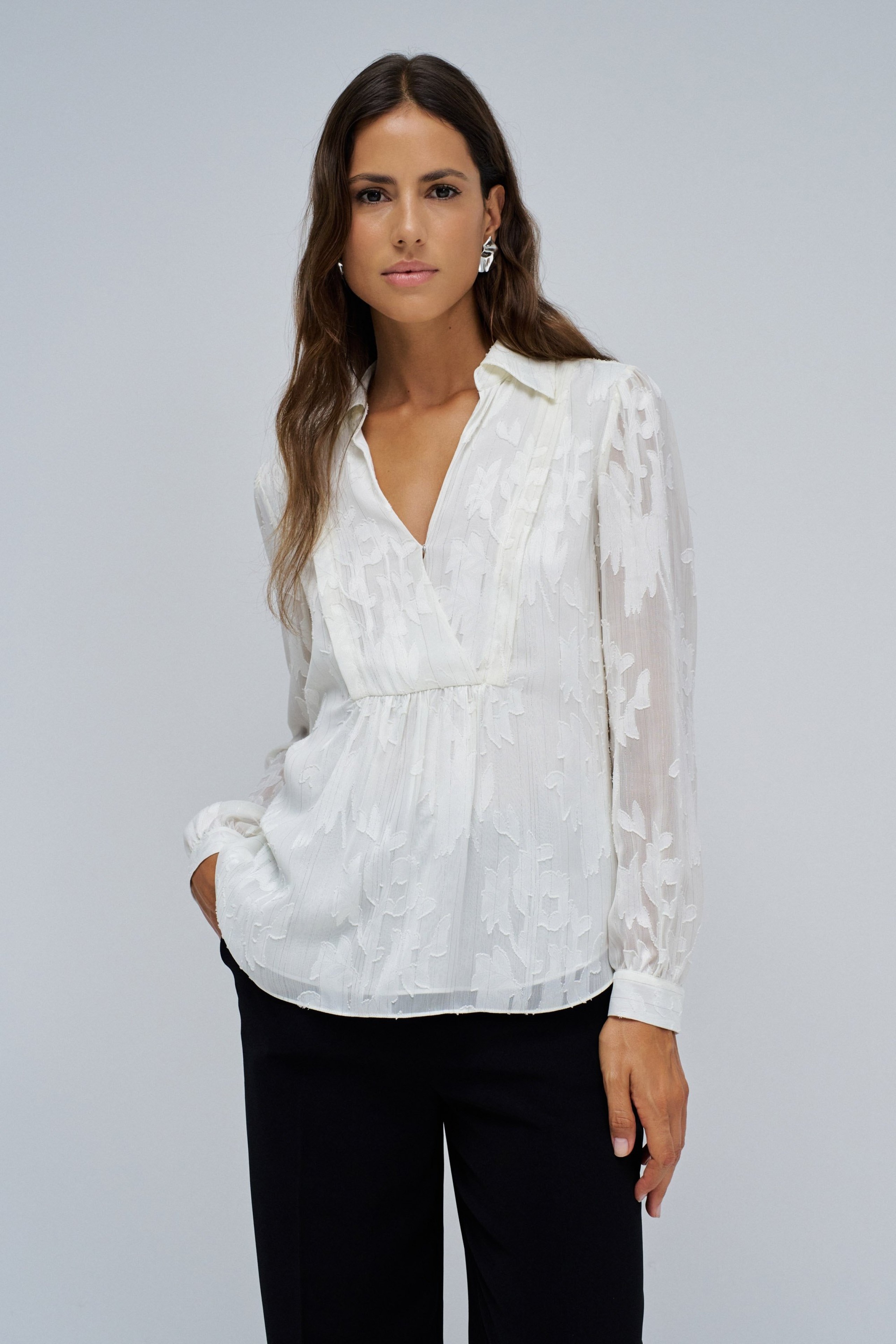 BLUSA COM JACQUARD