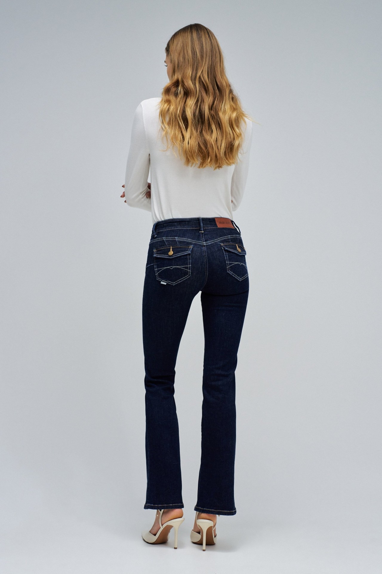 WONDER PUSH UP BOOTCUT JEANS