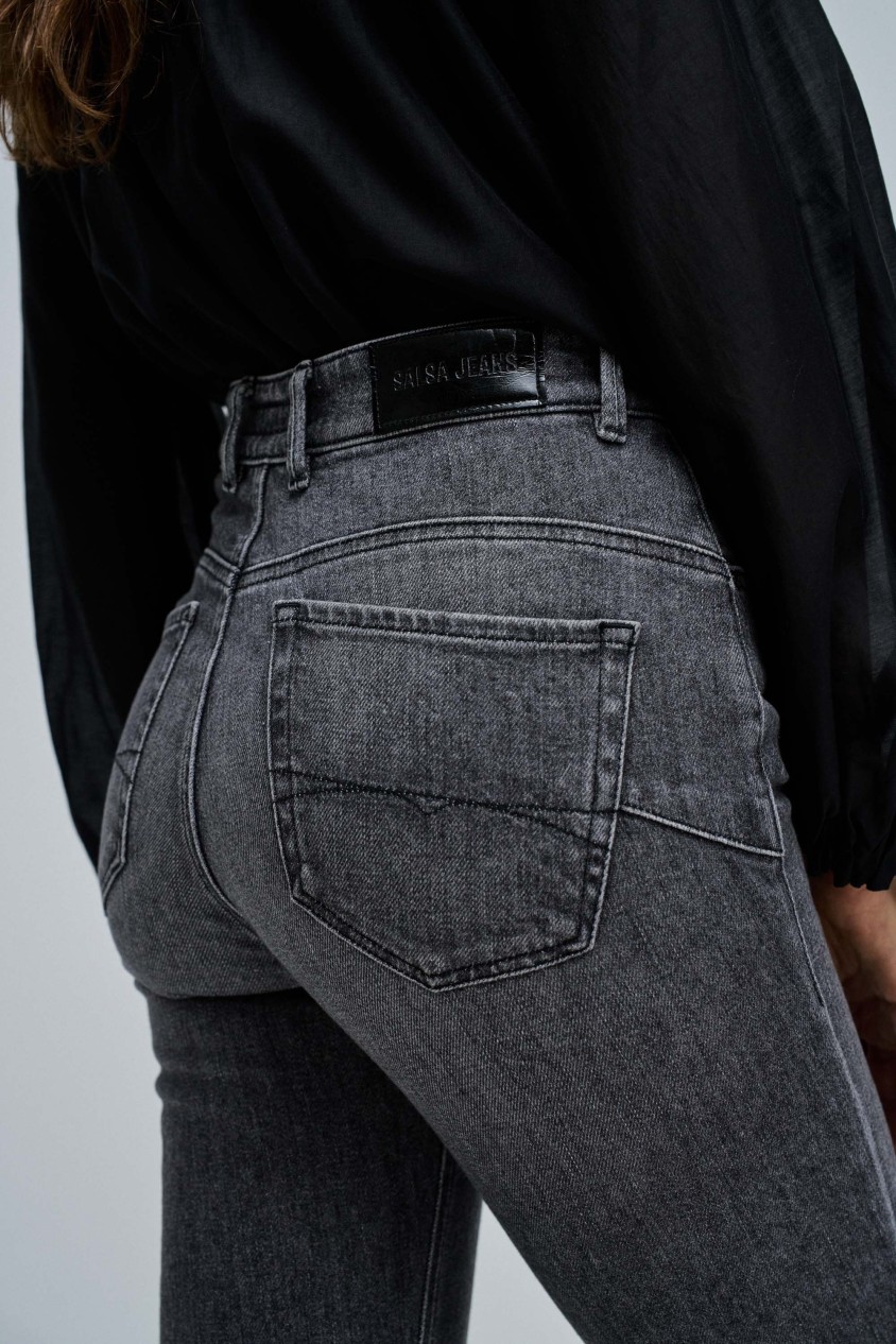 FAITH PUSH IN FLARE JEANS