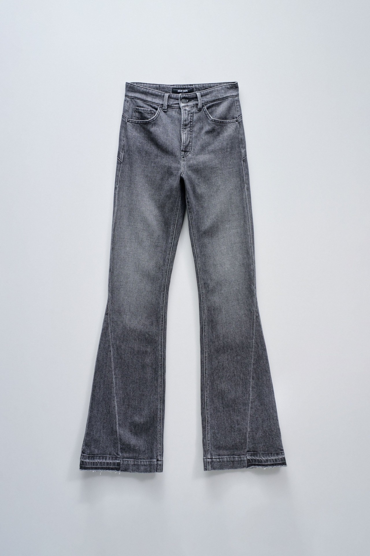 FAITH PUSH IN FLARE JEANS