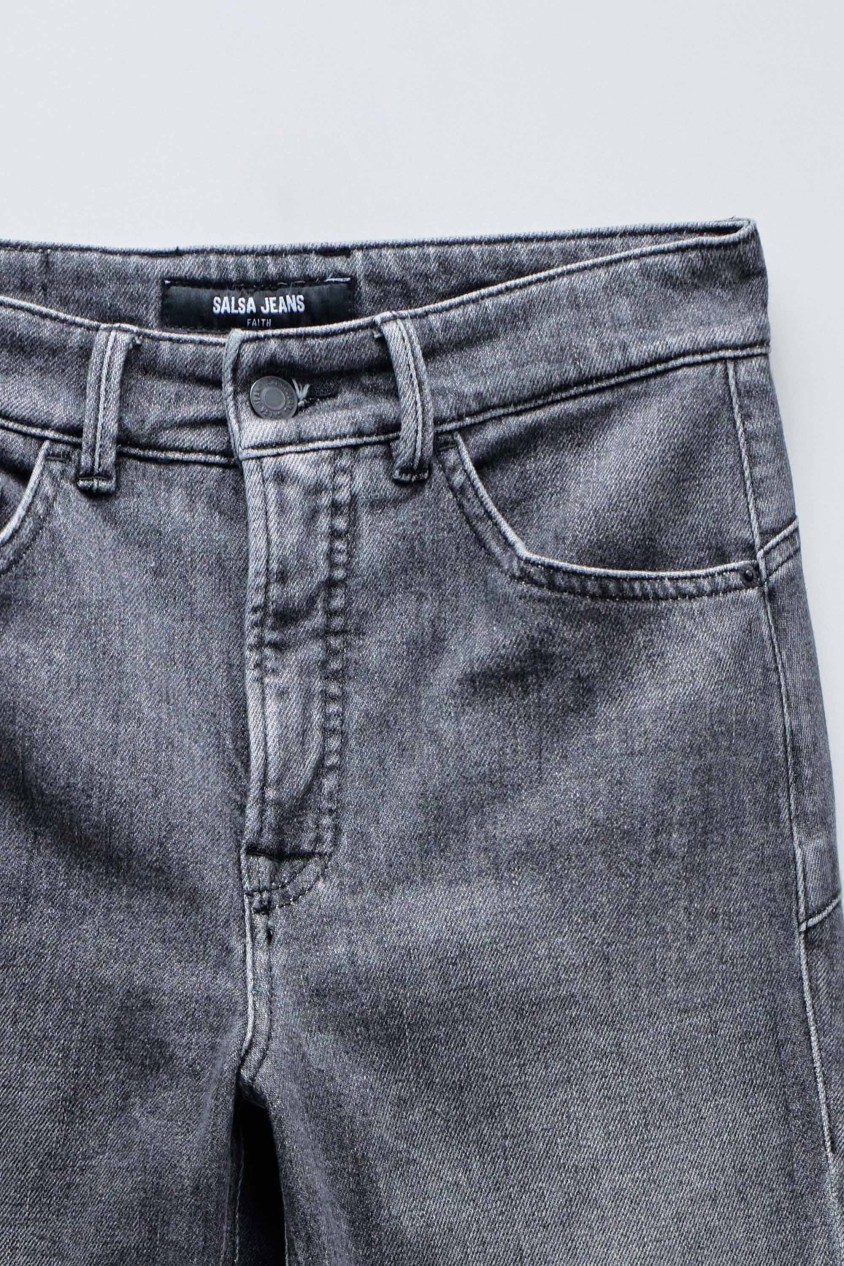 FAITH PUSH IN FLARE JEANS