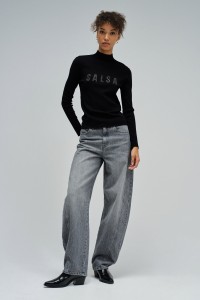 RIBBED KNIT SWEATER WITH BRANDING