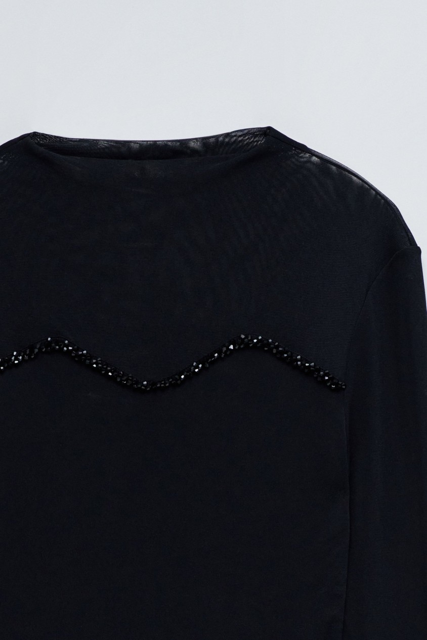 CAMISOLA EM TULE