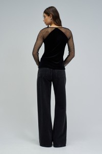 CAMISOLA DE VELUDO COM BRILHANTES