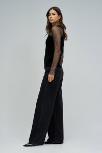 CAMISOLA DE VELUDO COM BRILHANTES