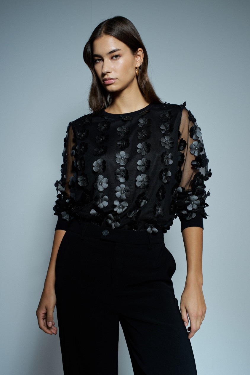 CAMISOLA COM EFEITO TRIDIMENSIONAL