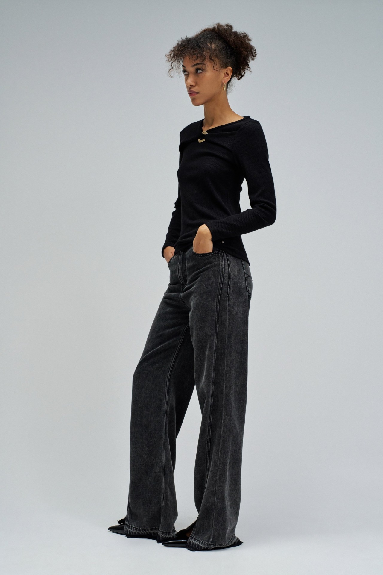 CAMISOLA EM MALHA CANELADA