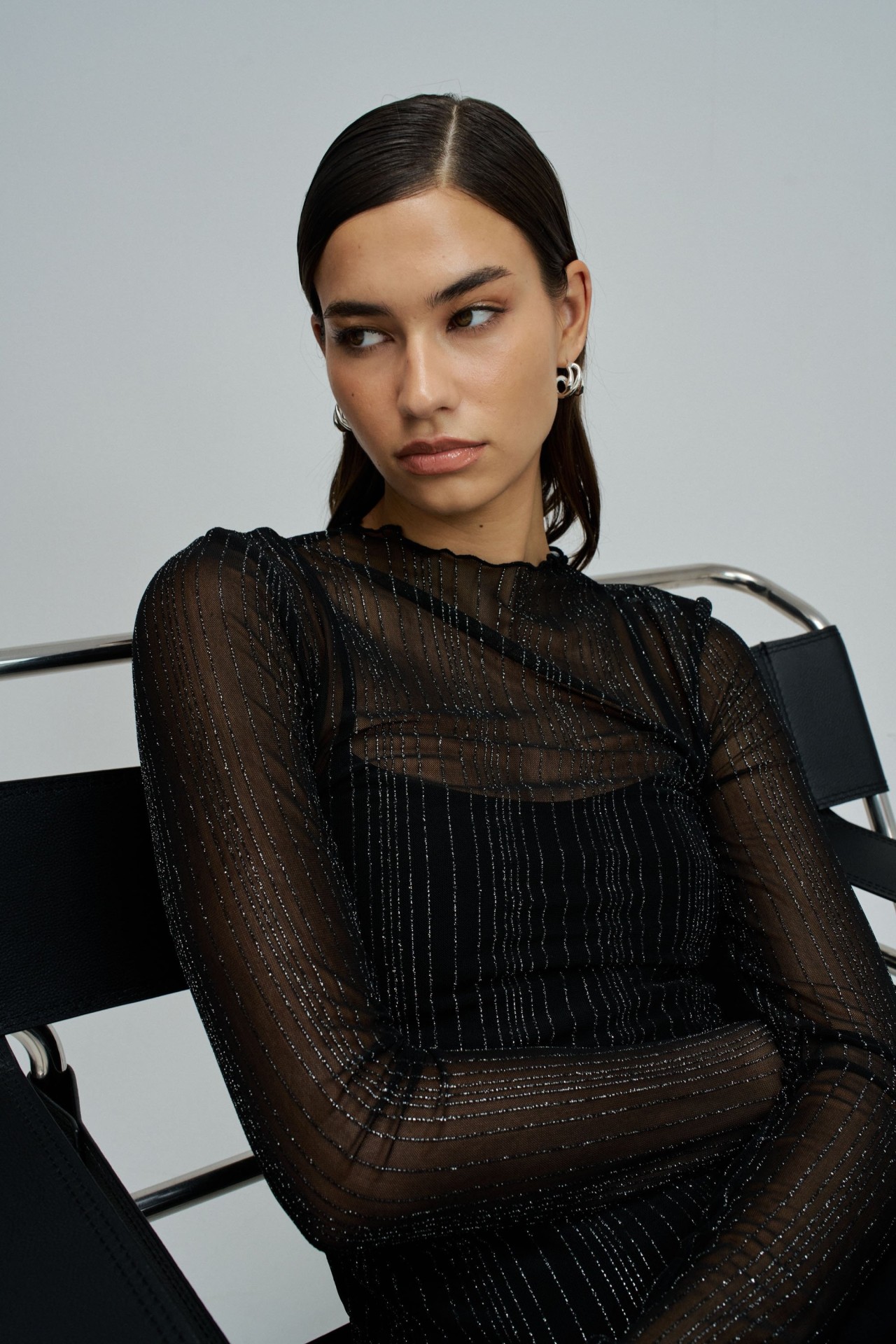 EARRINGS WITH DOUBLE HOOPS