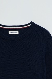 TEXTURED KNIT SWEATER