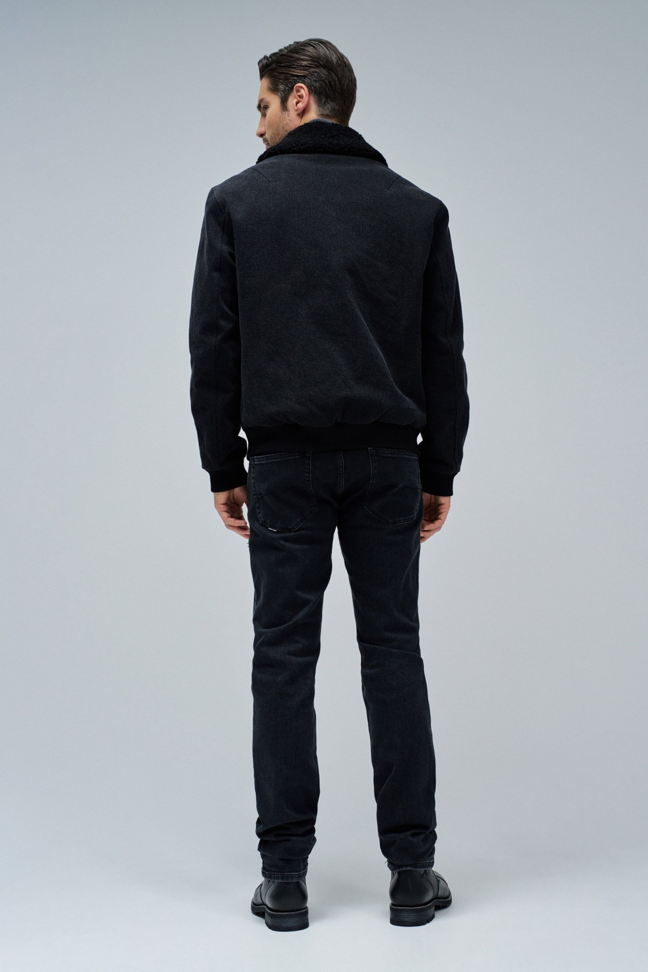 VESTE BOMBER AVEC COL EN FOURRURE