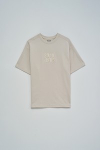 T-SHIRT AVEC BRANDING