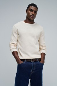 TEXTURED KNIT SWEATER