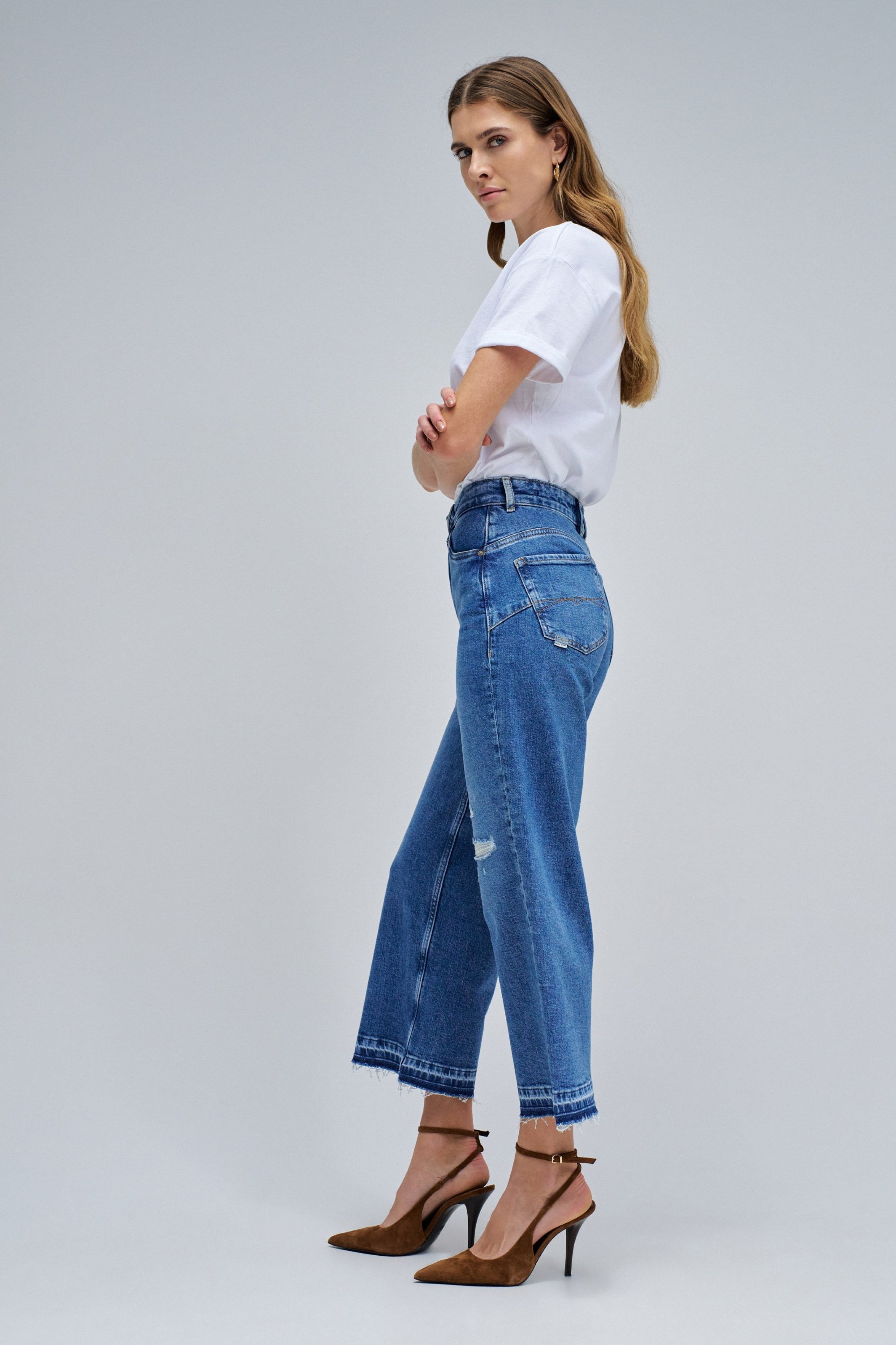 FAITH PUSH IN CROPPED STRAIGHT JEANS