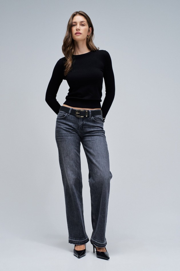 LOW RISE STRAIGHT JEANS