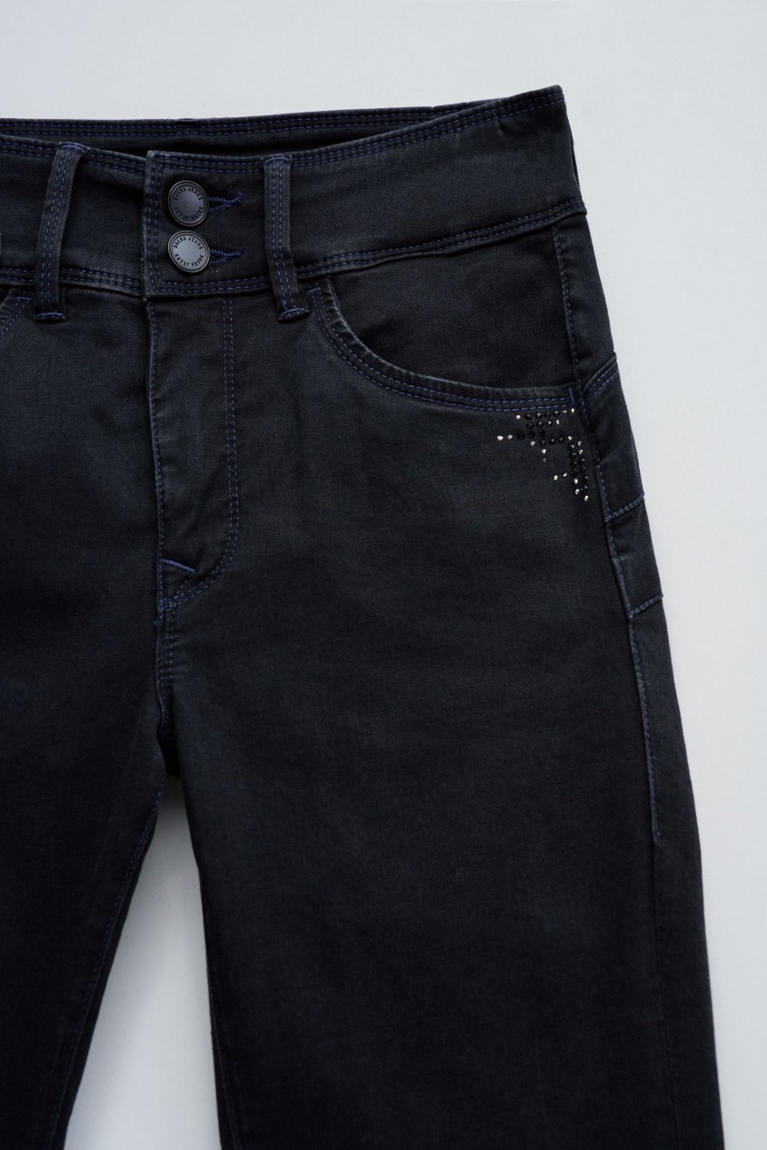 SECRET PUSH IN SKINNY SOFT TOUCH JEANS