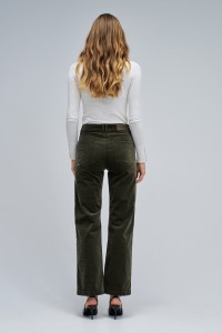STRAIGHT JEANS AUS CORD