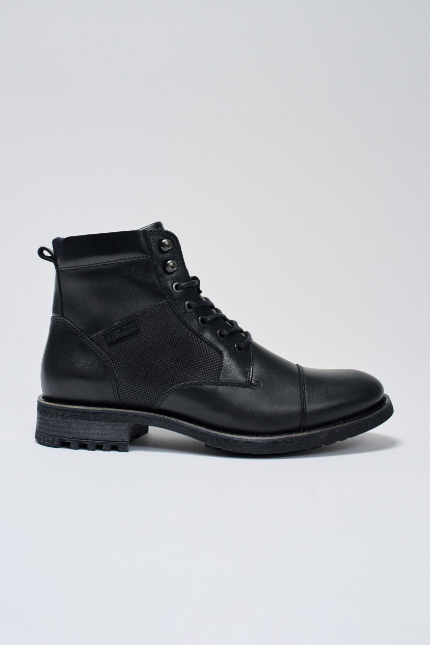 LEATHER LACE-UP BOOTS
