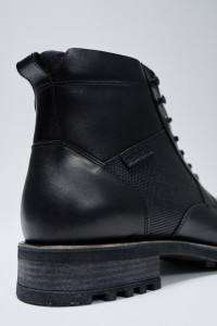 LEATHER LACE-UP BOOTS