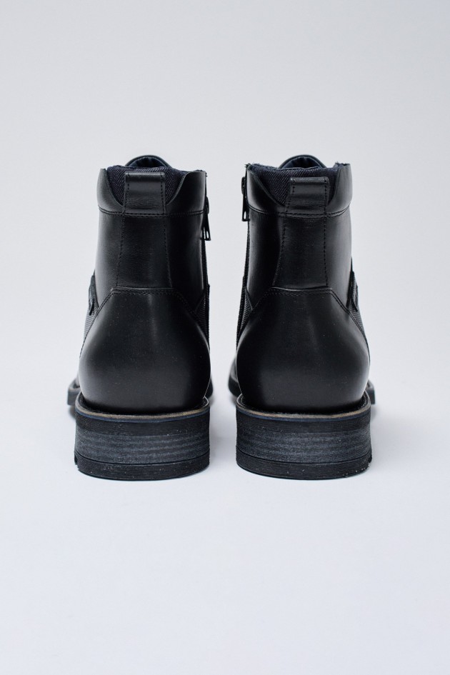 LEATHER LACE-UP BOOTS