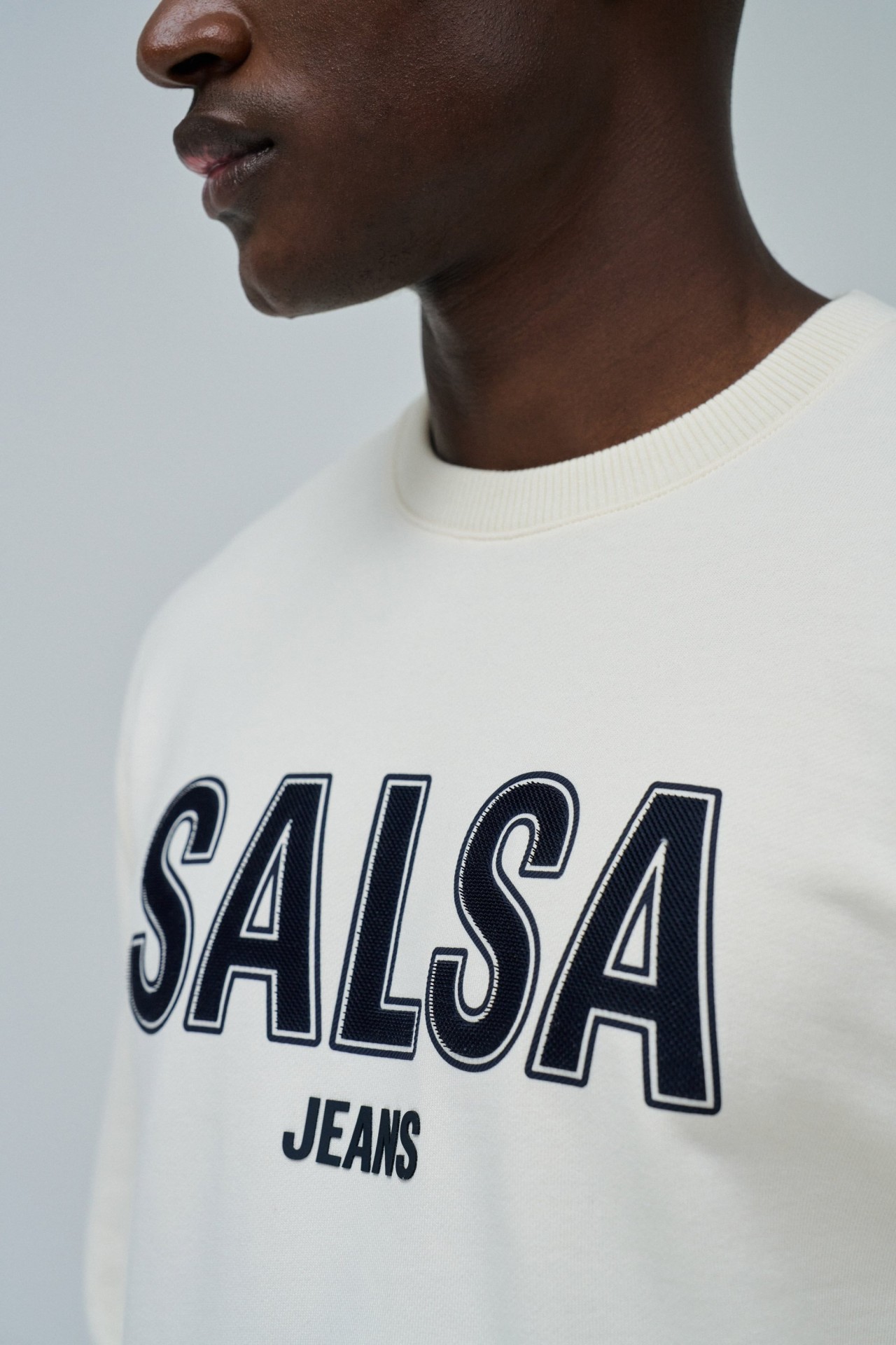 SWEATSHIRT WITH BRANDING