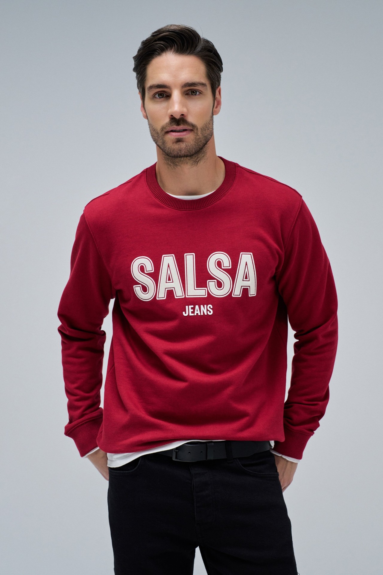 SWEATSHIRT WITH BRANDING