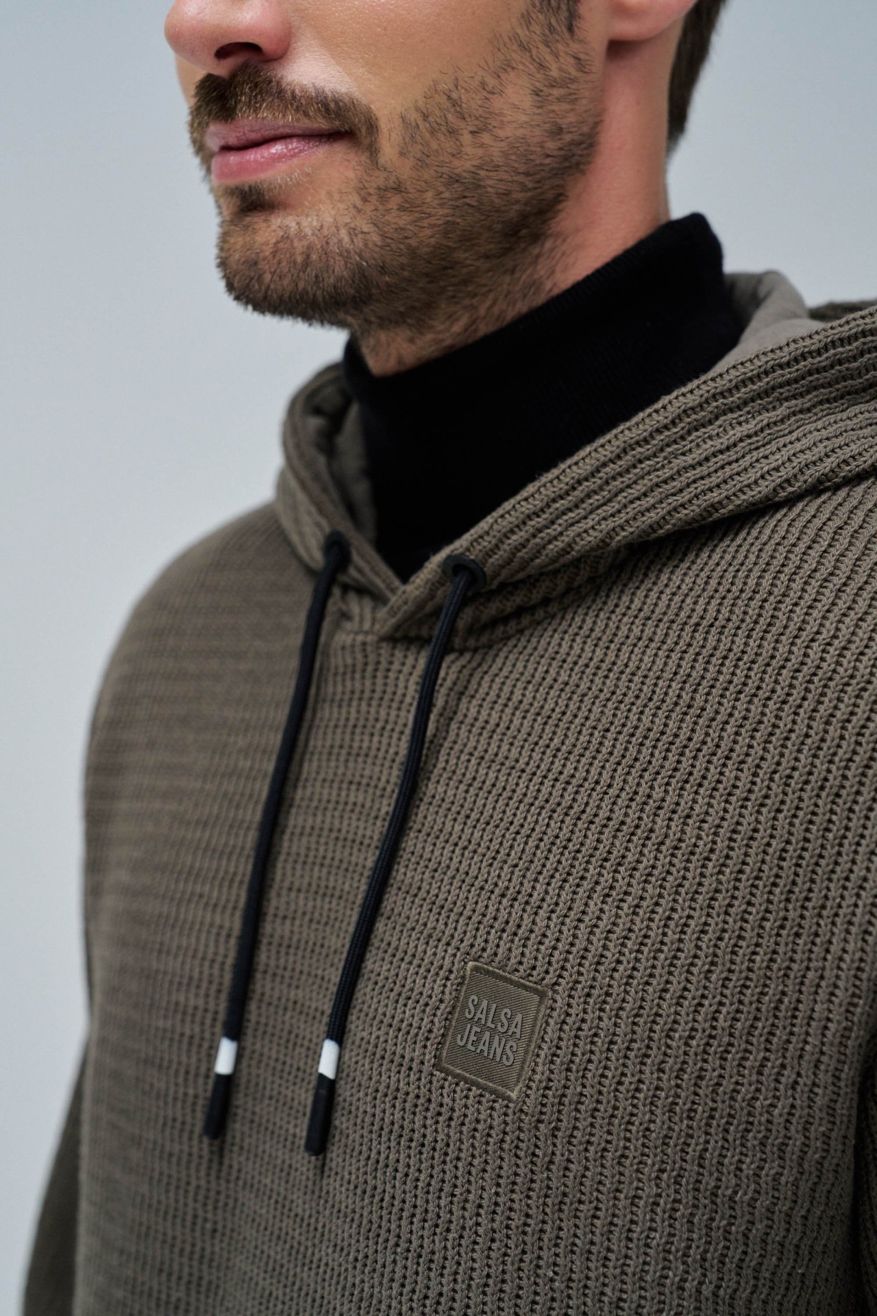 TEXTURED KNIT HOODIE