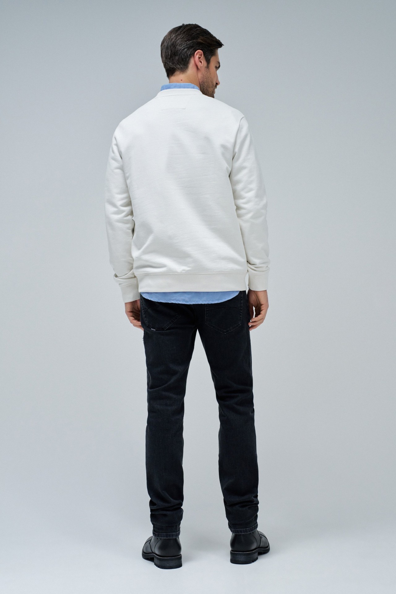 SWEATSHIRT WITH BRANDING