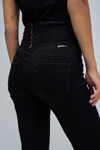 DIVA FAITH PUSH IN FLARE JEANS