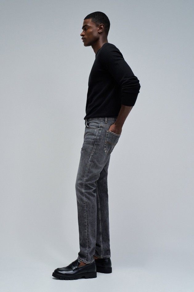 SLIM FIT JEANS