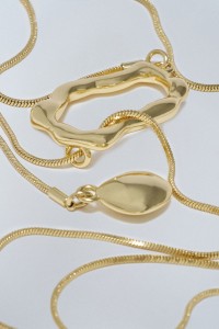 COLLAR CON COLGANTE SUELTO