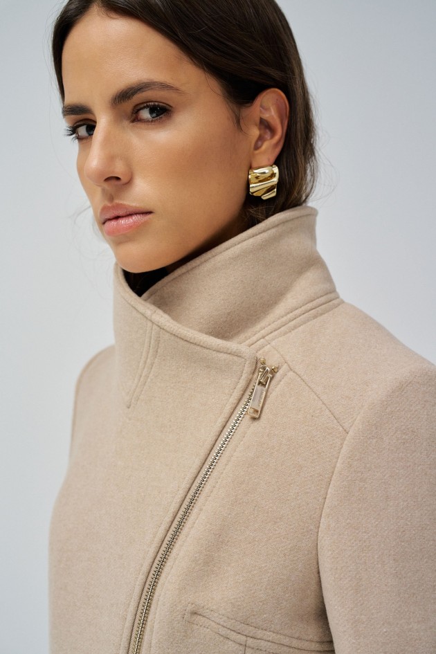 GRACE STOFFJACKE MIT FELL