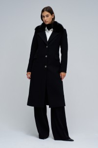 WOOLLEN COAT WITH FUR COLLAR