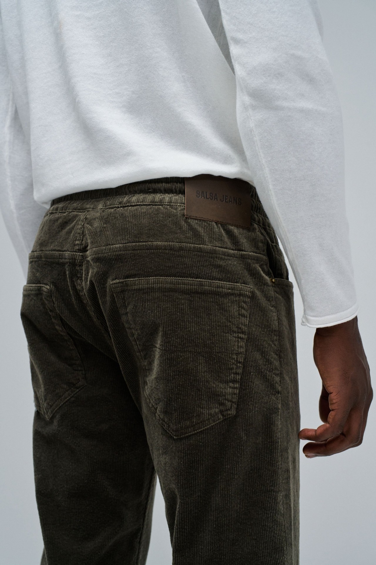 REGULAR FIT JOGGERS TROUSERS IN CORDUROY