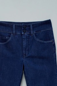 SECRET PUSH IN SKINNY SOFT TOUCH JEANS