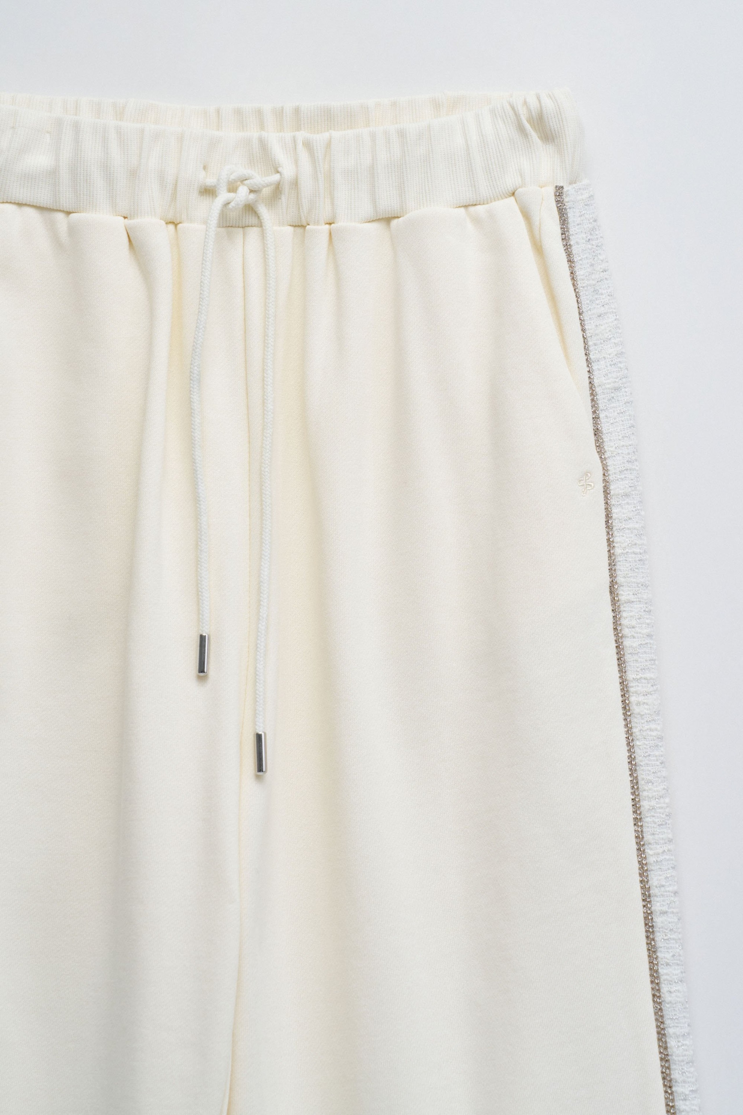 CALÇAS JOGGERS COM PERNA STRAIGHT