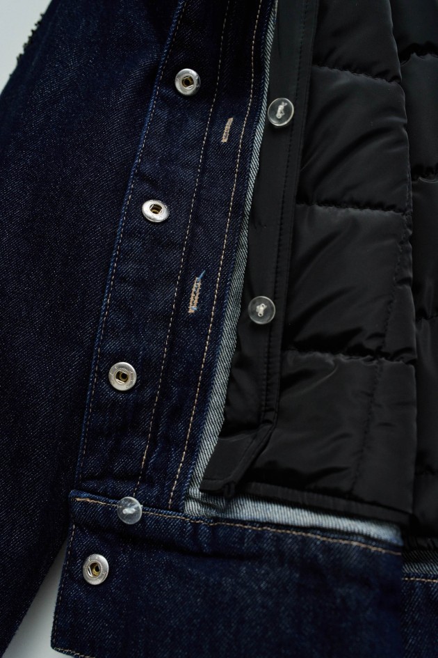 DENIM JACKET WITH FUR