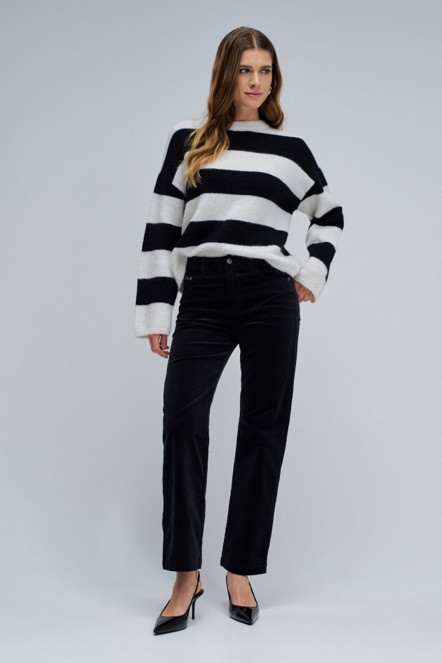 STRAIGHT JEANS AUS CORD