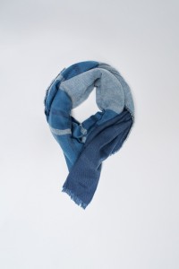 REVERSIBLE SCARF