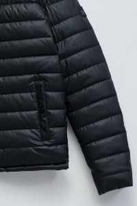 CHAQUETA ACOLCHADA EFECTO PIEL CHAQUETA ACOLCHADA EFECTO PIEL