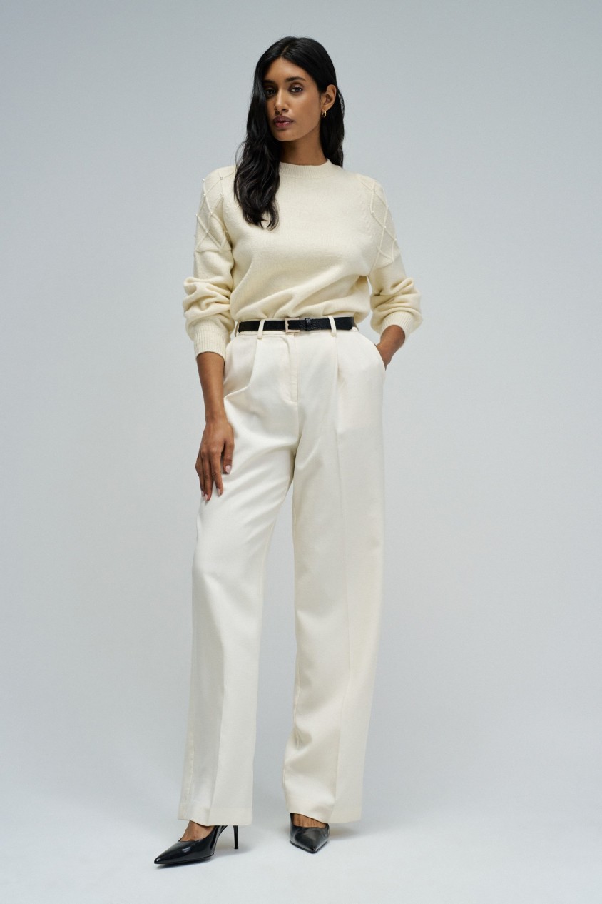 CAMISOLA DE MALHA COM PÉROLAS