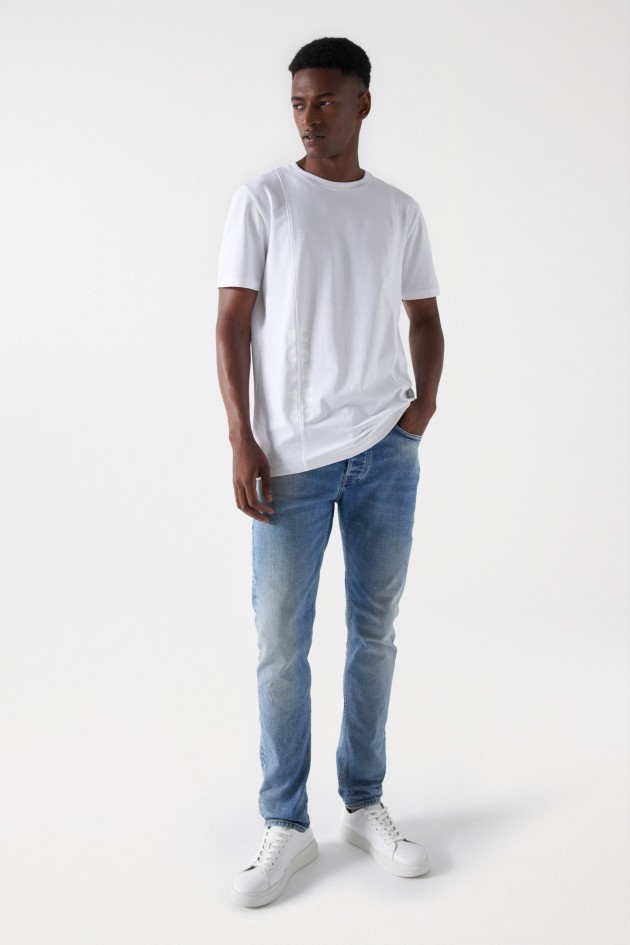 SLIM JEANS WITH DETAILS