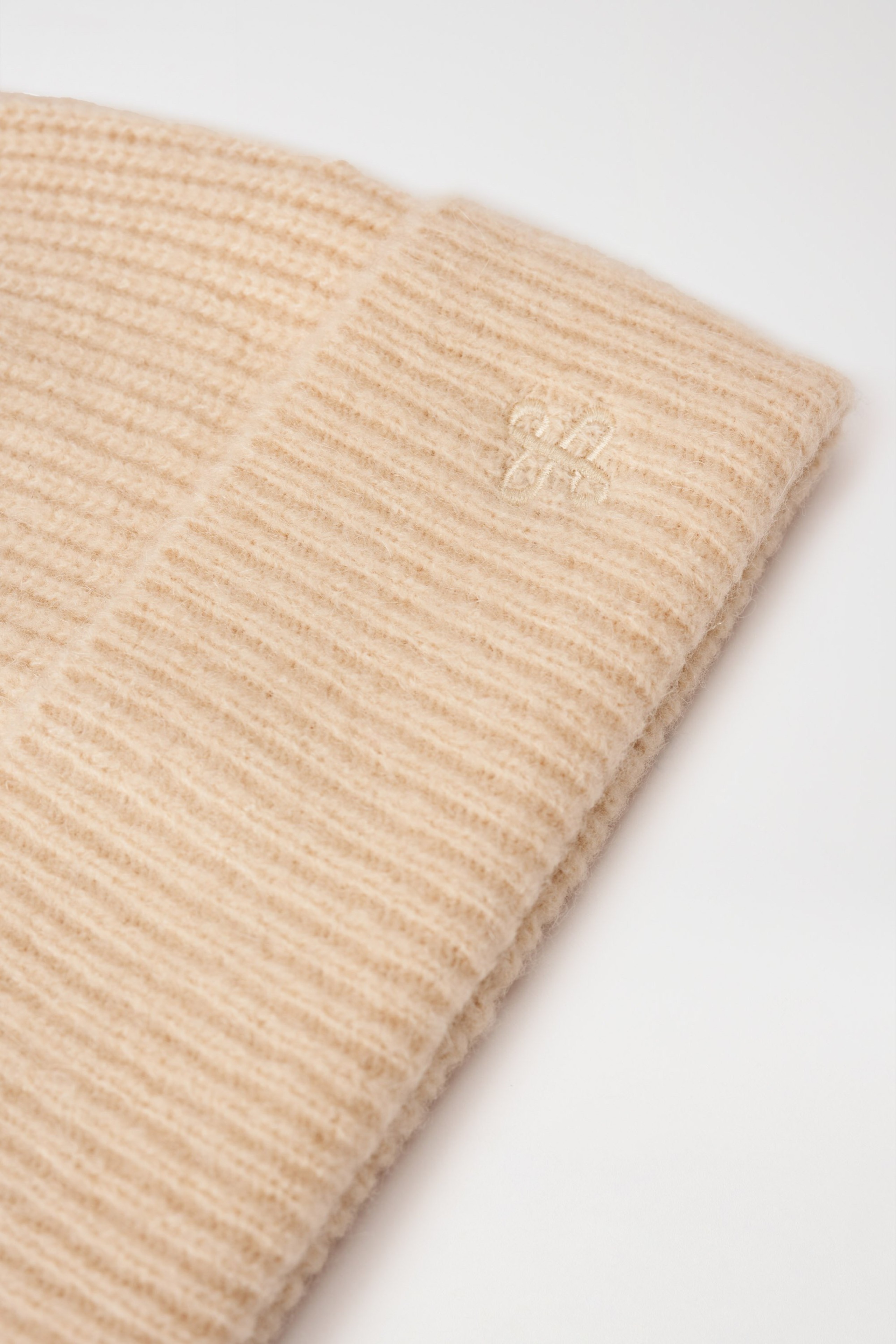 GORRO DE PUNTO CANALÉ