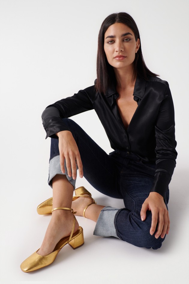 ZAPATO DE PIEL CON TACÓN